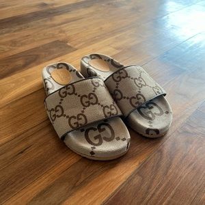 Gucci GG Logo Slides